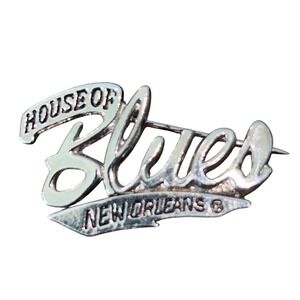 House of Blues New Orleans Vintage Script Logo Silver Tone Pin Souvenir USA